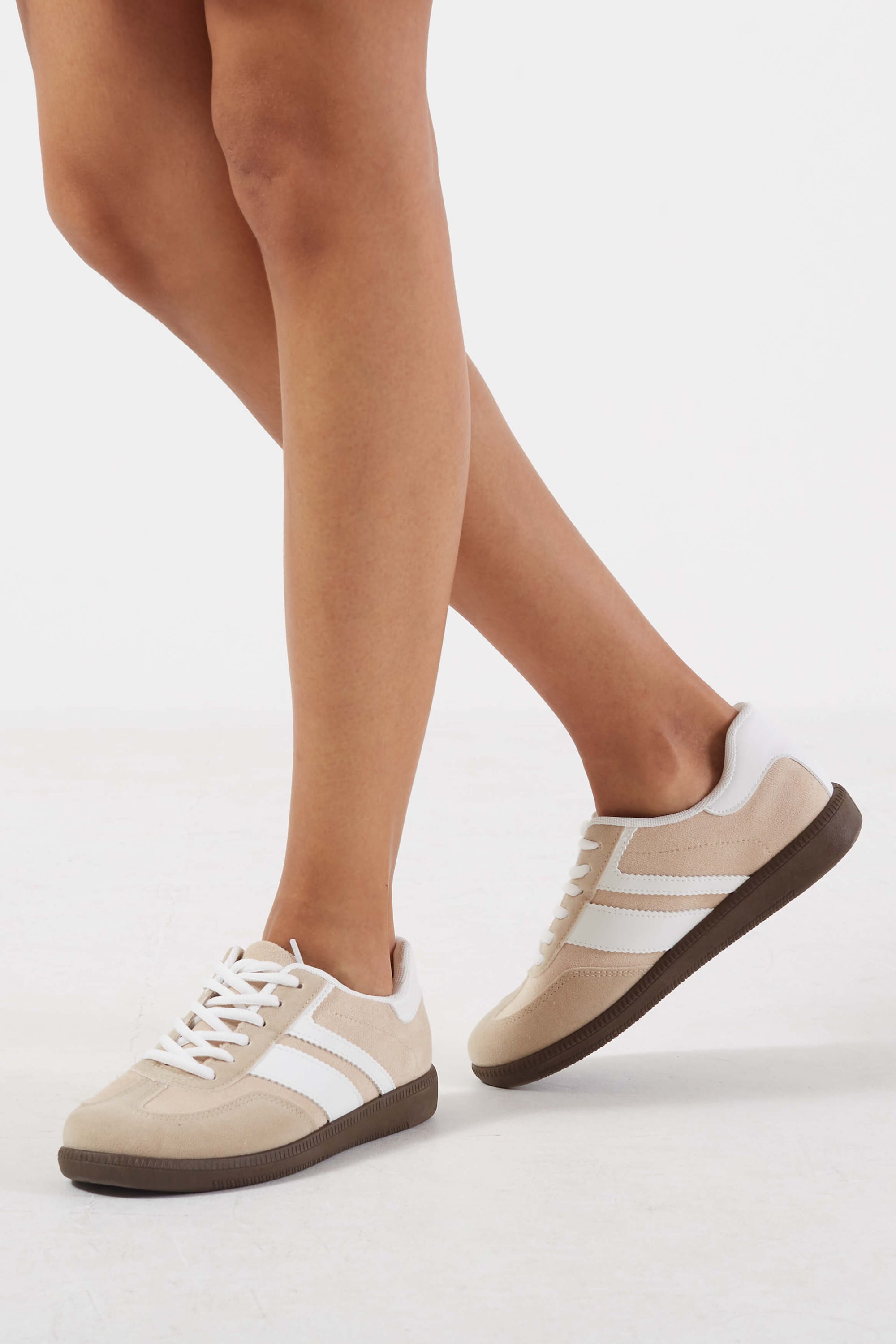 Sammy Casual Retro Trainers in Beige