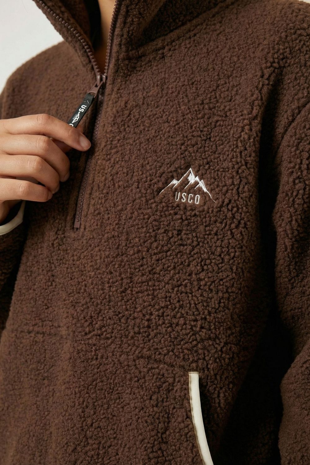 The Nexus Sherpa Fleece Pullover in Chocolate