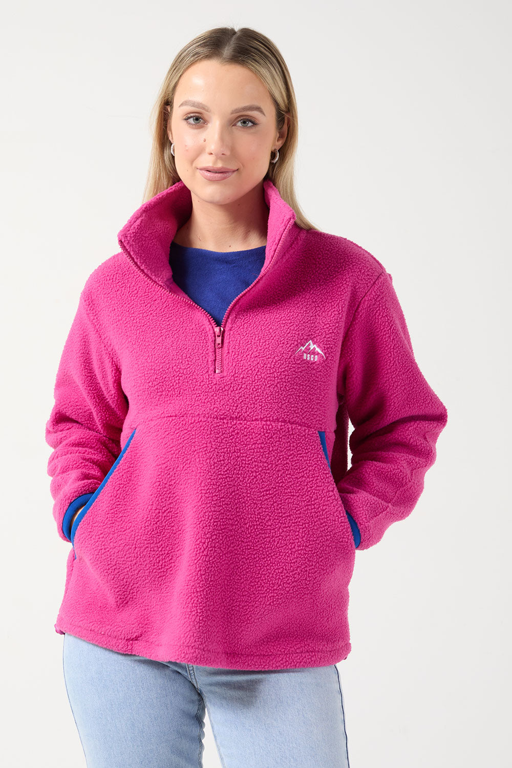Molly Contrsat Fleece in Fuschia