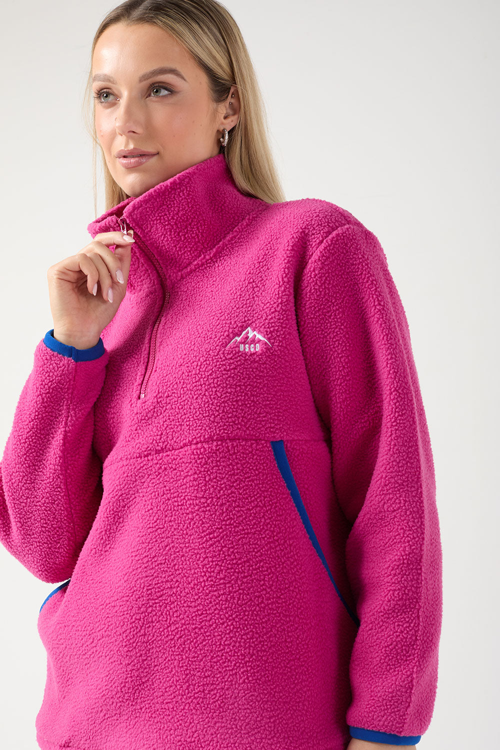 Molly Contrsat Fleece in Fuschia