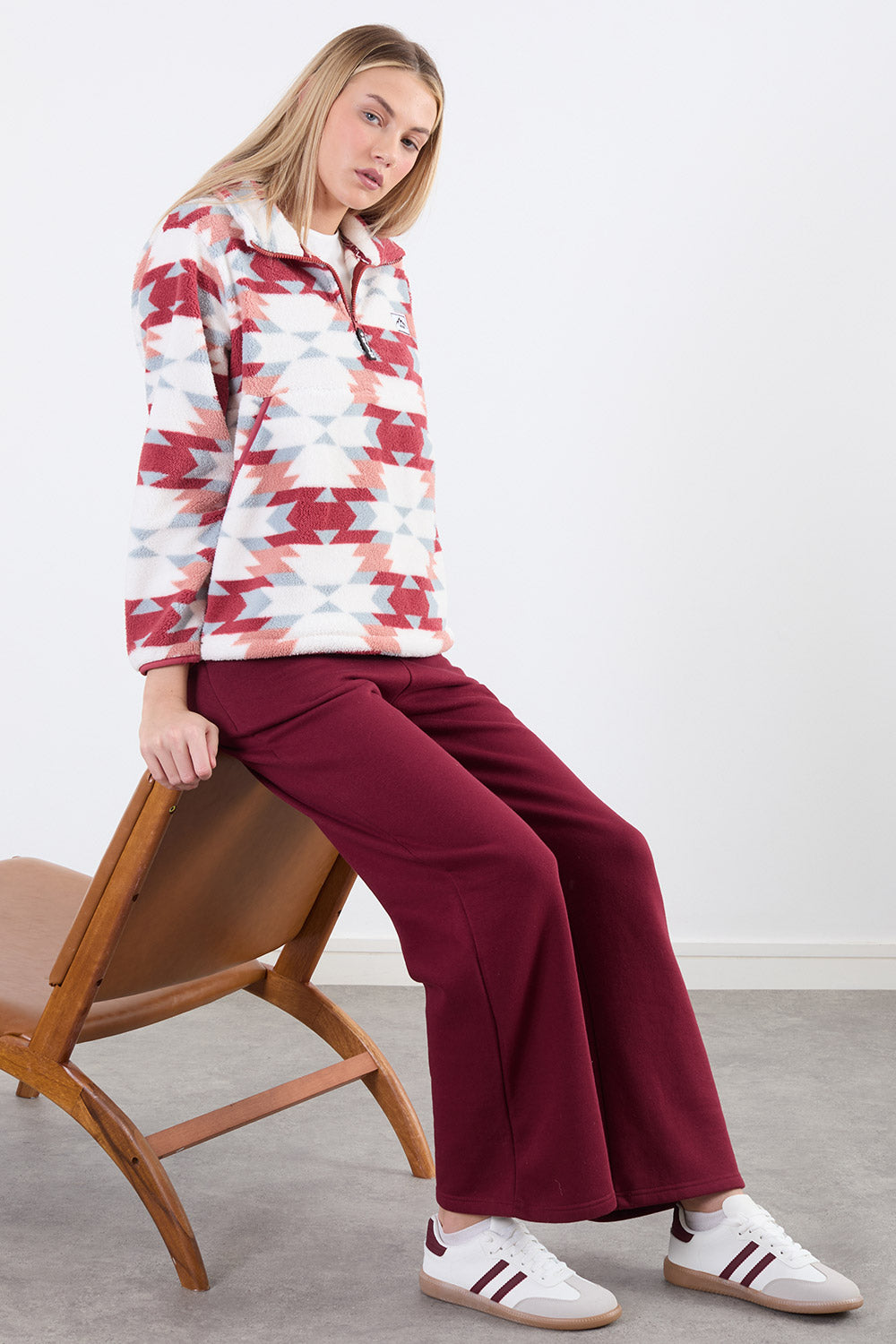 POLLY HALF ZIP PRINTED FLEECE IN WINE ABSTRACT