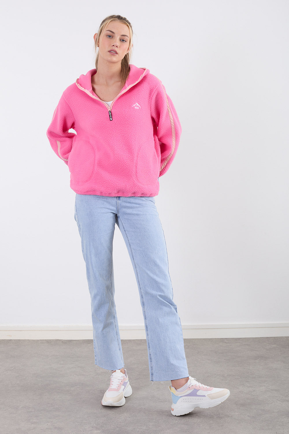 Cailyn Hooded Fleece In Candy Pink