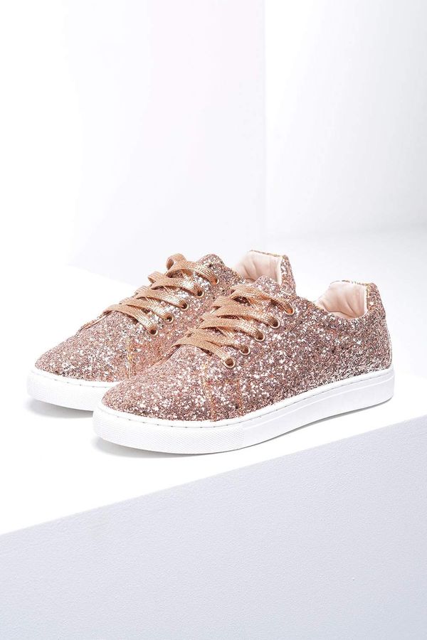 Sparkle and Shine: The Allure of Bedazzled Sneakers