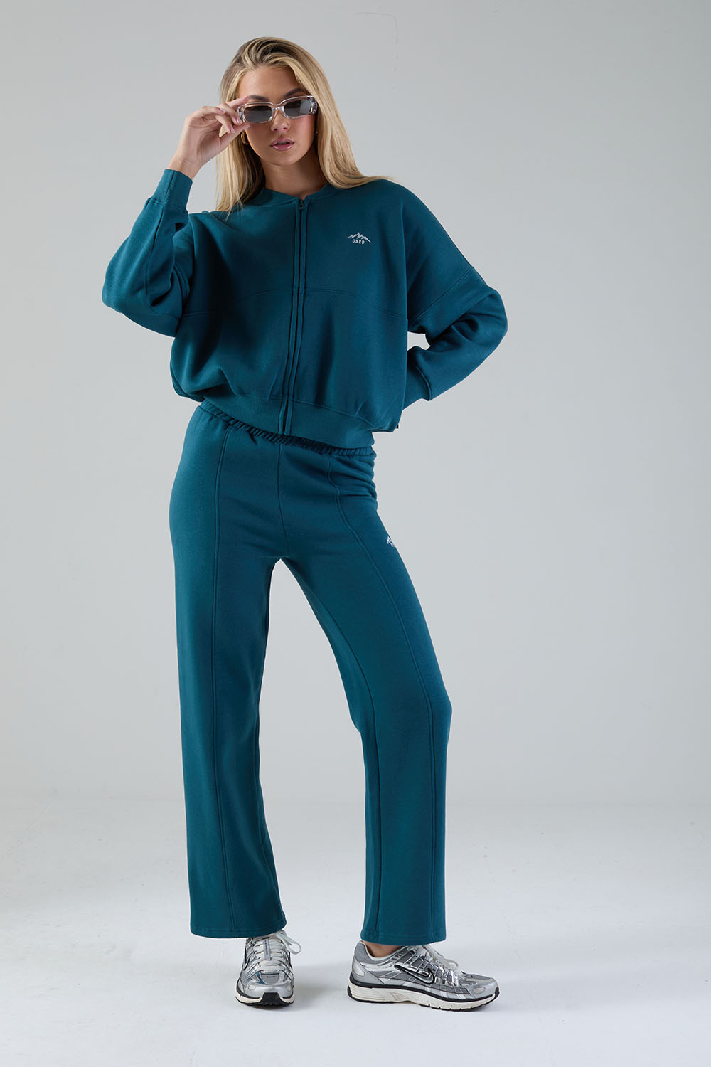 https://www.iclothing.com/media/catalog/product/1/0/10020-teal_39.jpg