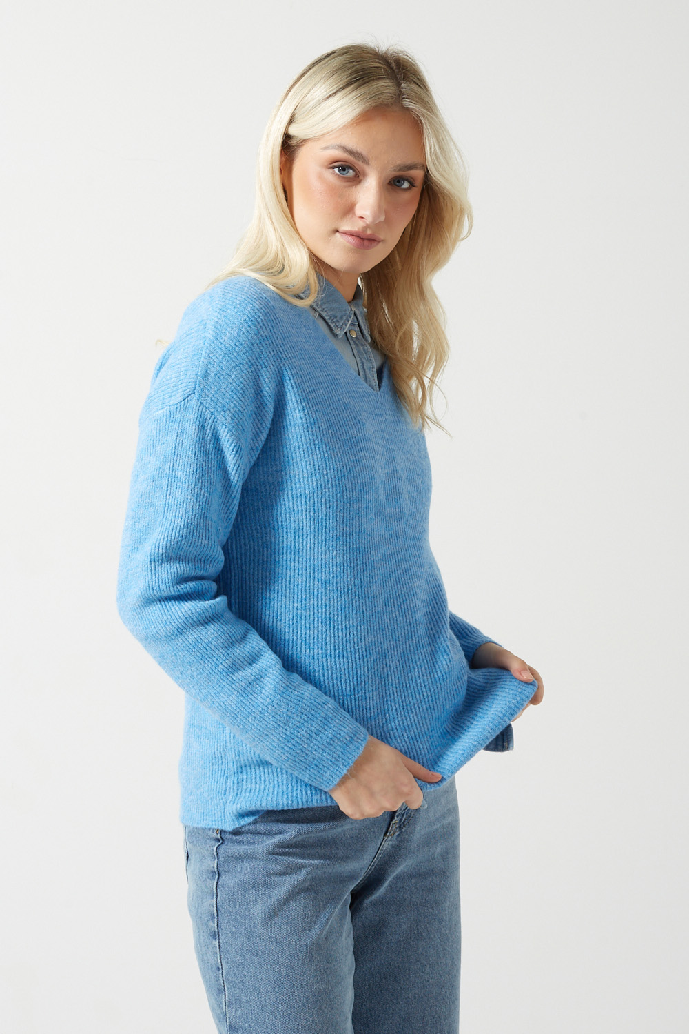 https://www.iclothing.com/media/catalog/product/1/0/10233357-bonnie-blue-2.jpg