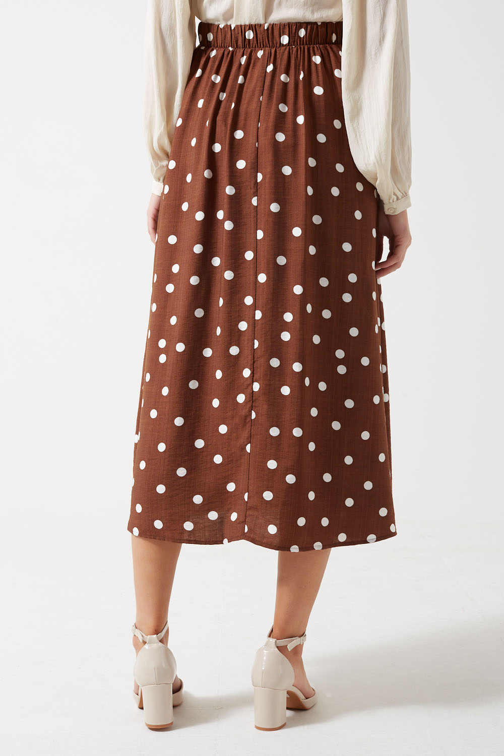 https://www.iclothing.com/media/catalog/product/1/0/10302648-downtown-brown-dots-20.jpg