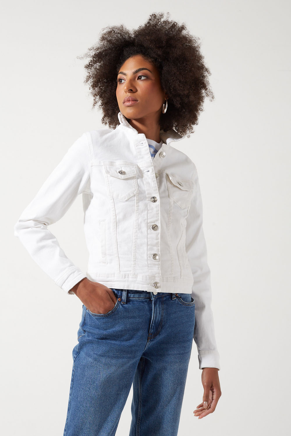 https://www.iclothing.com/media/catalog/product/1/5/15177238-white-104.jpg