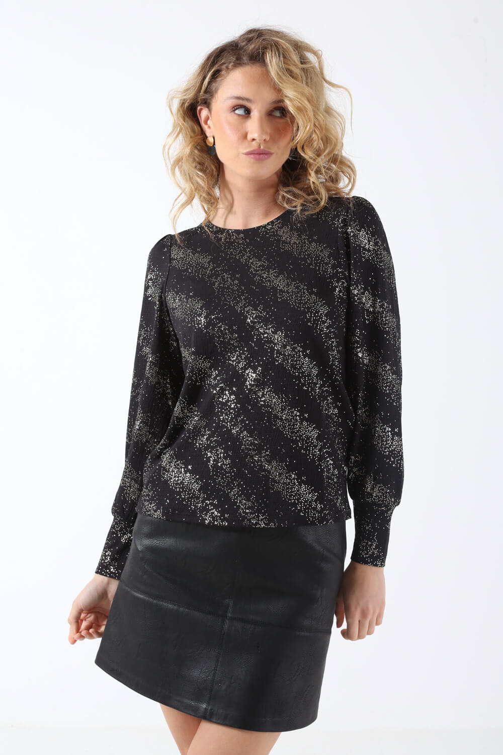 https://www.iclothing.com/media/catalog/product/1/5/15310148-black-drizzling-53.jpg