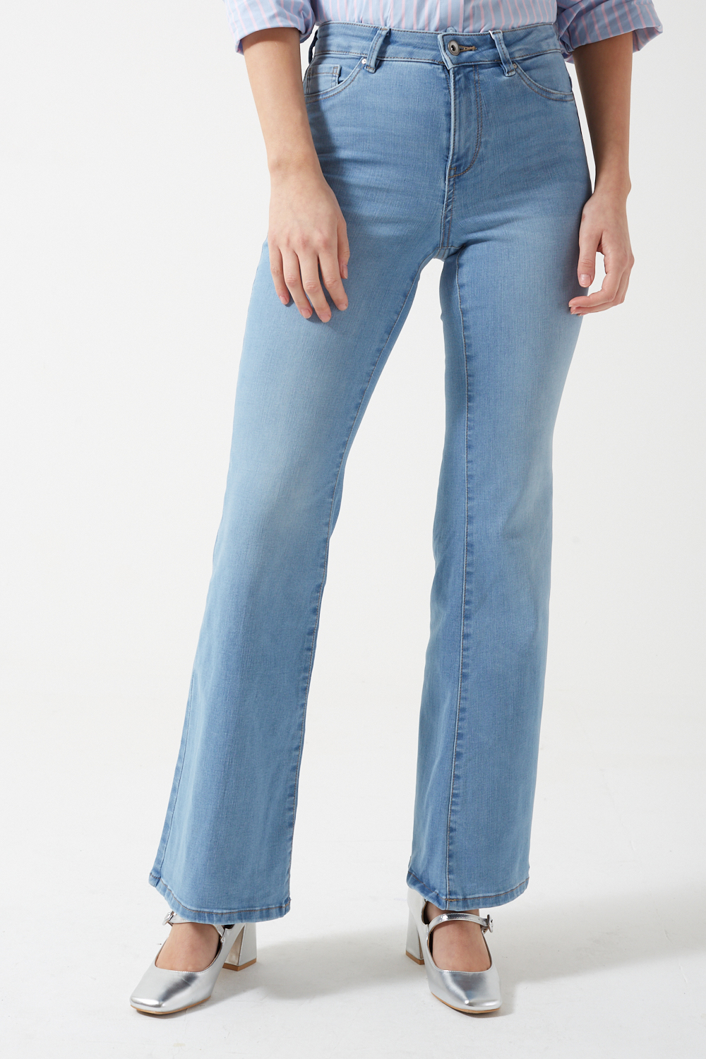 https://www.iclothing.com/media/catalog/product/1/5/15310664-light-blue-denim-28.jpg