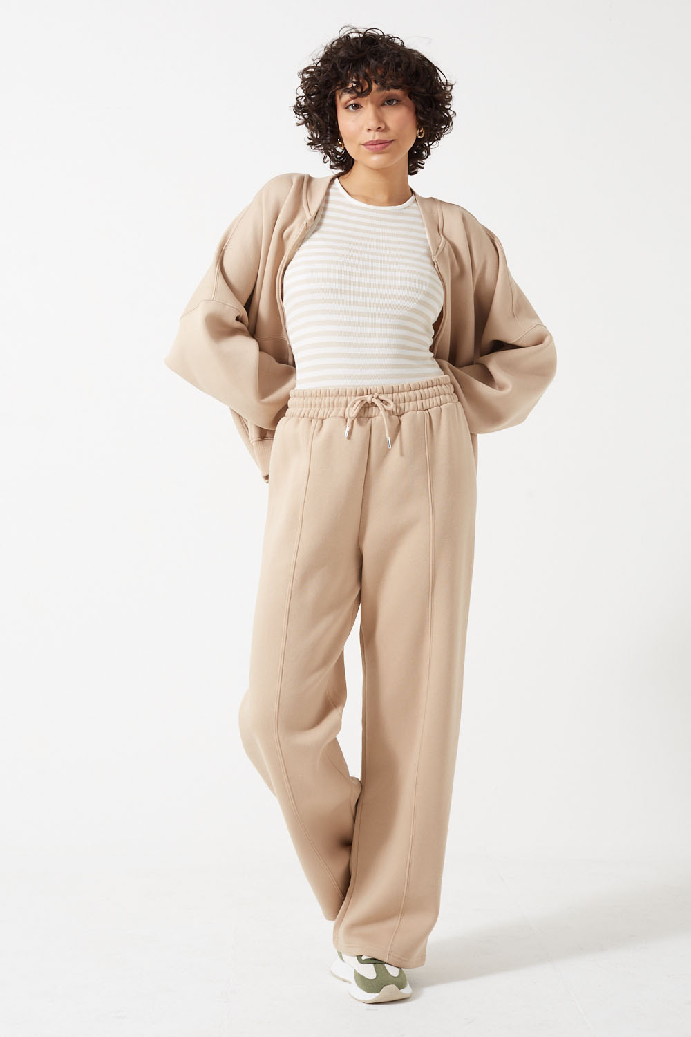 https://www.iclothing.com/media/catalog/product/1/8/1844-beige-59.jpg