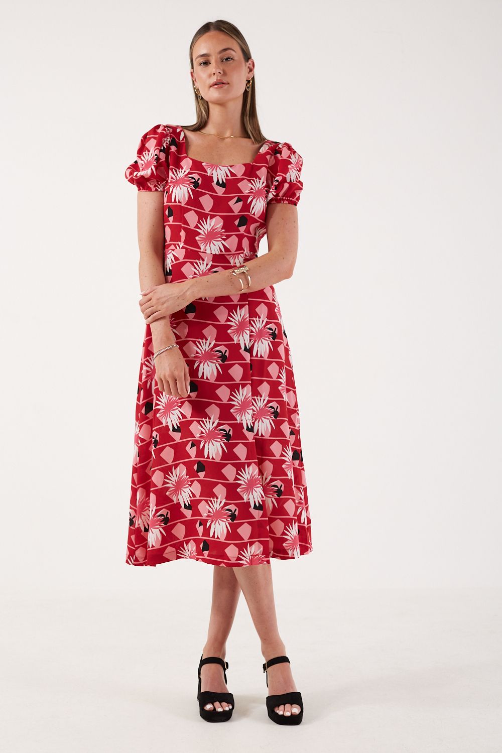 https://www.iclothing.com/media/catalog/product/2/4/241266-red-35.jpg
