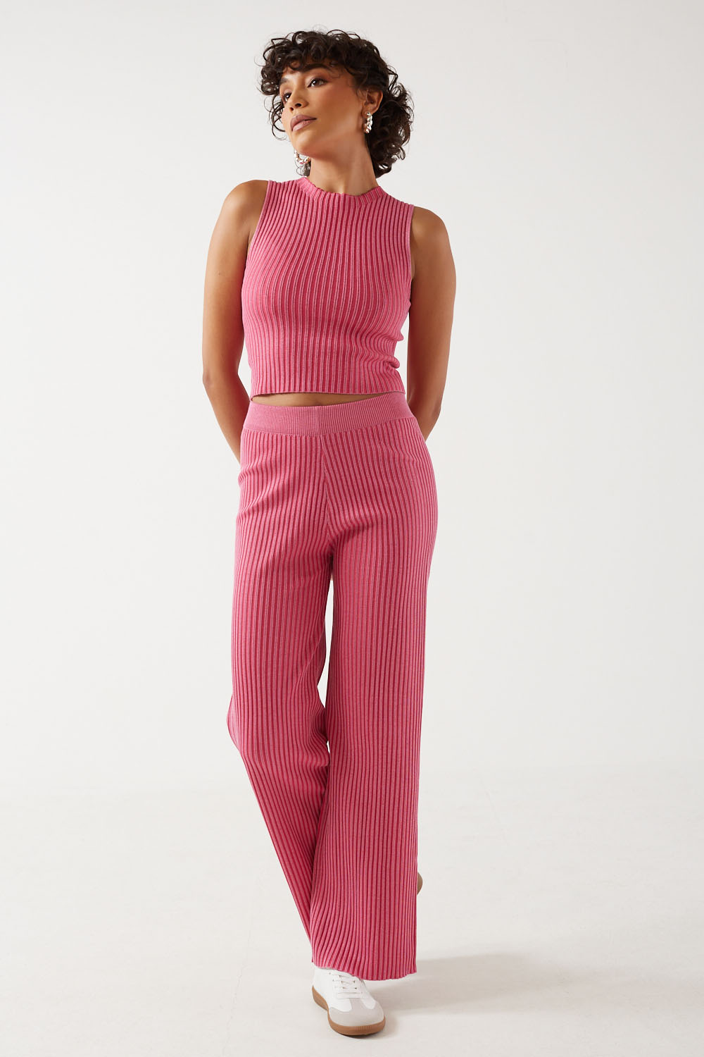 https://www.iclothing.com/media/catalog/product/2/5/2597-pink-149.jpg