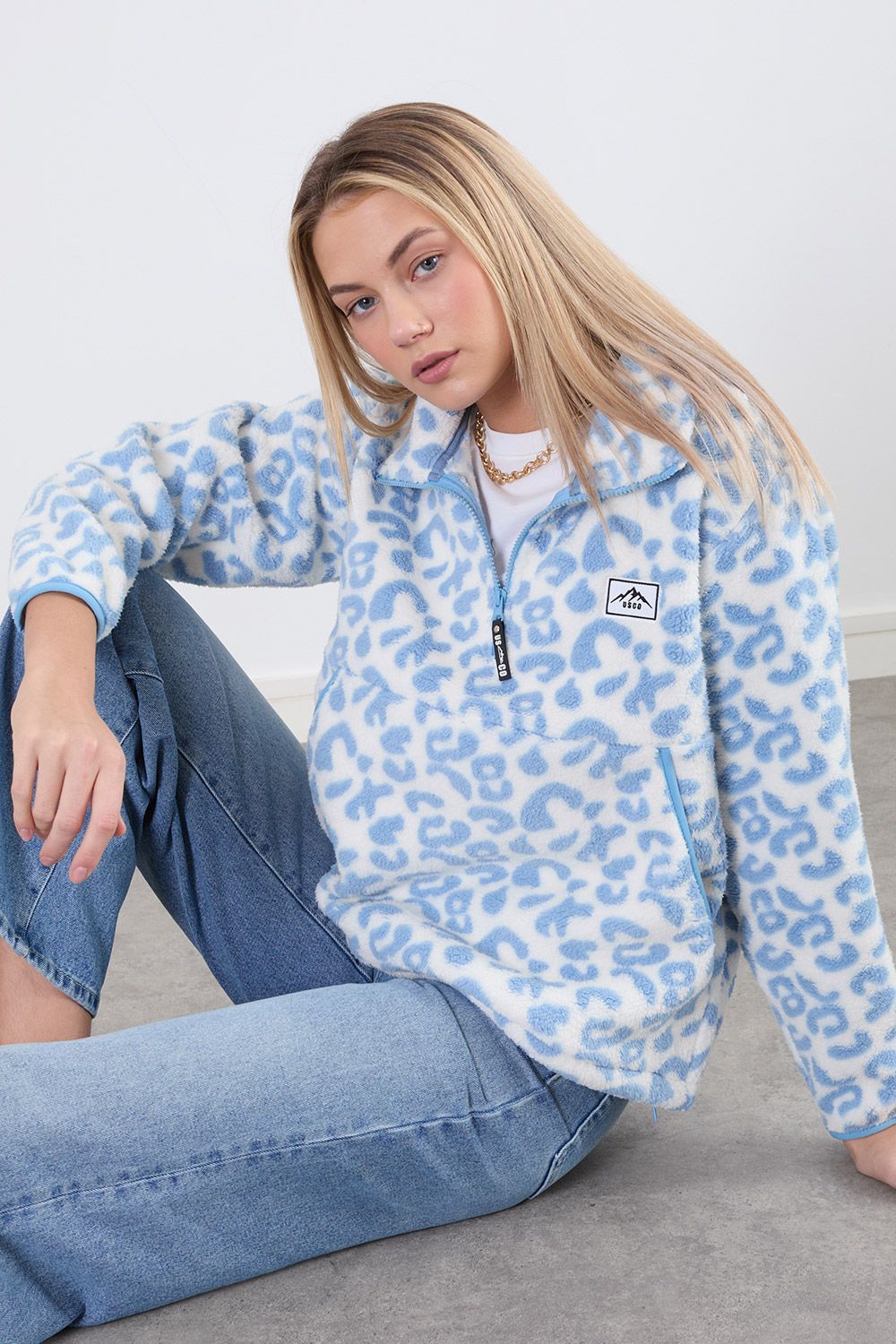 https://www.iclothing.com/media/catalog/product/4/5/45508-blue-leo-006.jpg