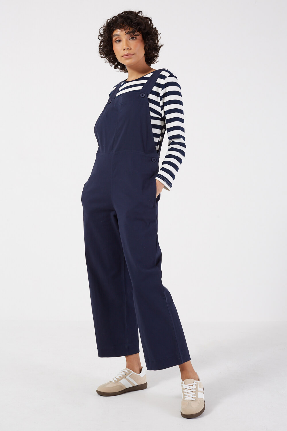 https://www.iclothing.com/media/catalog/product/7/0/70705-navy-62.jpg