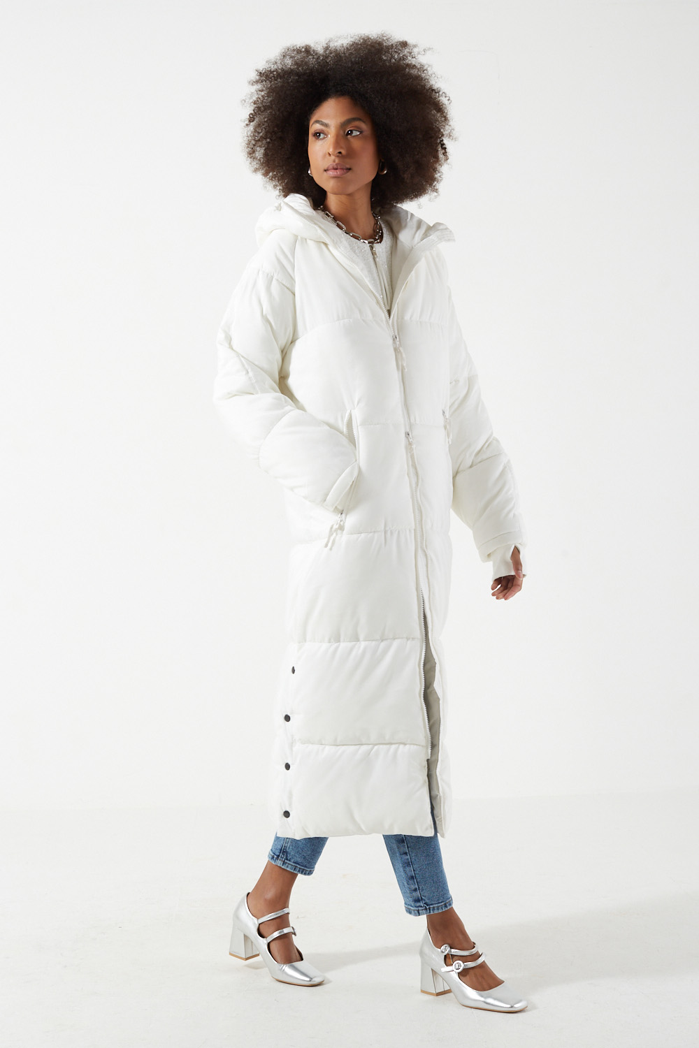 https://www.iclothing.com/media/catalog/product/9/7/970-white-57.jpg