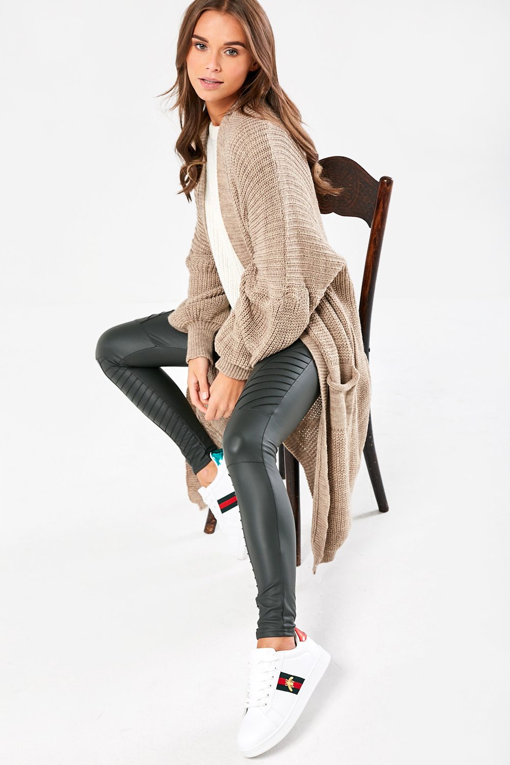https://www.iclothing.com/media/catalog/product/a/l/alvia_faux_leather_leggings_in_khaki-2.jpg