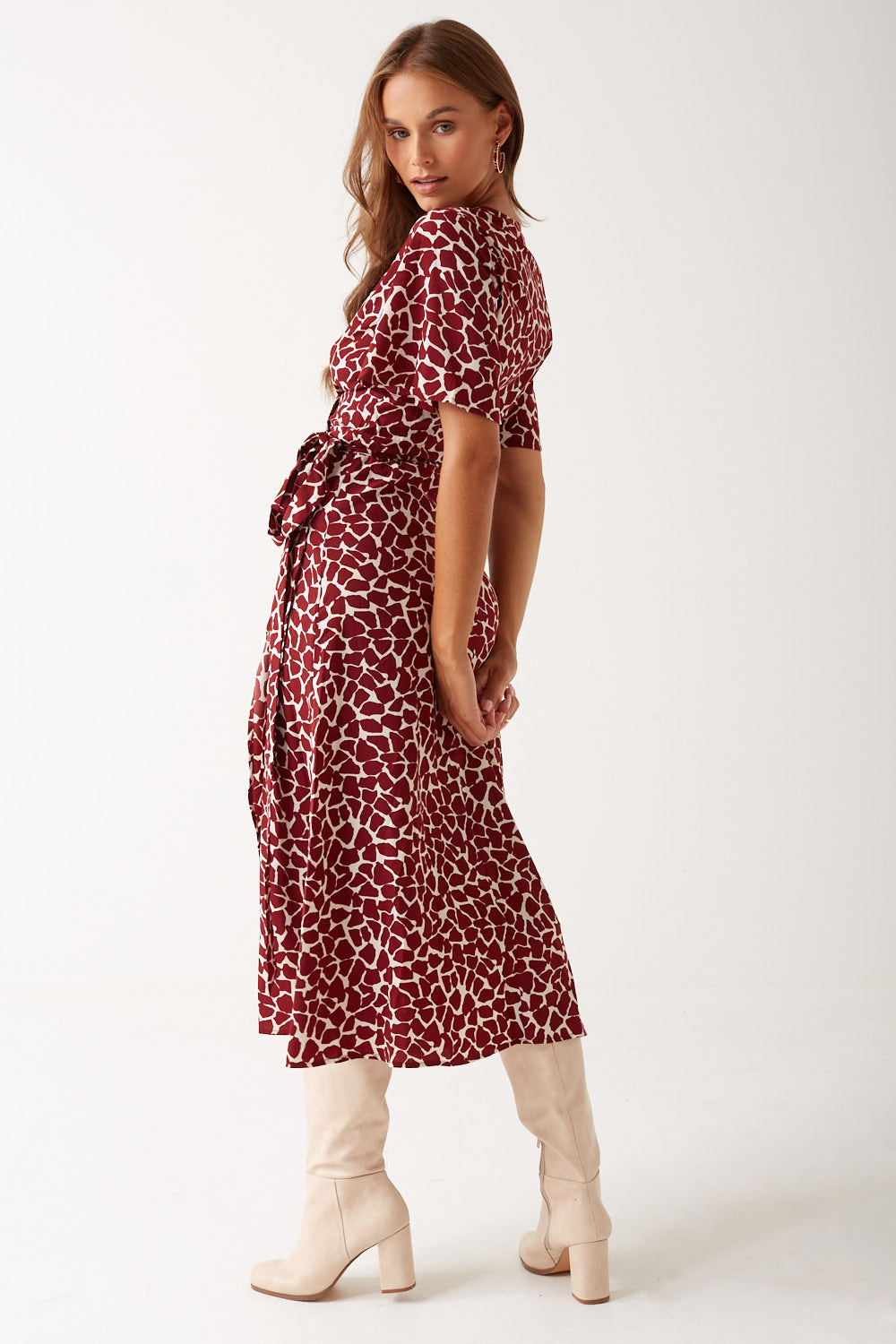 https://www.iclothing.com/media/catalog/product/a/n/animal_print_wrap_dress_in_burgundy-2.jpg