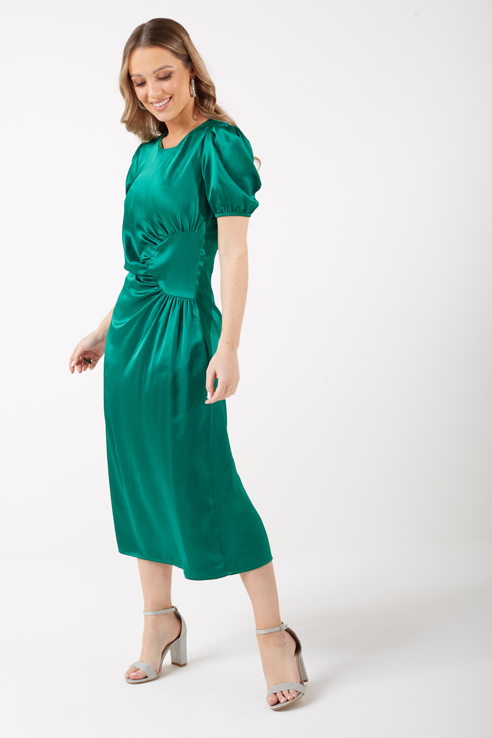 https://www.iclothing.com/media/catalog/product/a/n/annalise_puff_sleeve_satin_midi_dress_in_green-4a.jpg