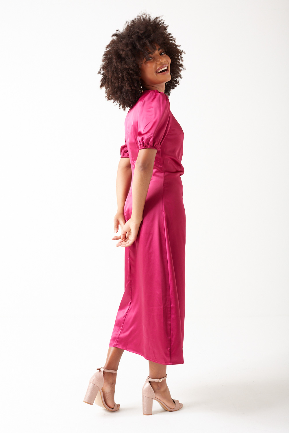 https://www.iclothing.com/media/catalog/product/a/n/annalise_puff_sleeve_satin_midi_dress_in_pink-2.jpg