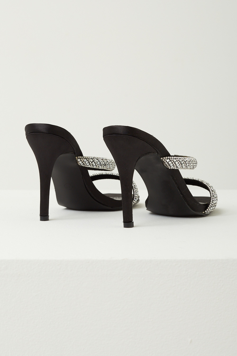https://www.iclothing.com/media/catalog/product/a/v/avani_diamante_strap_mule_heels_in_black-2.jpg
