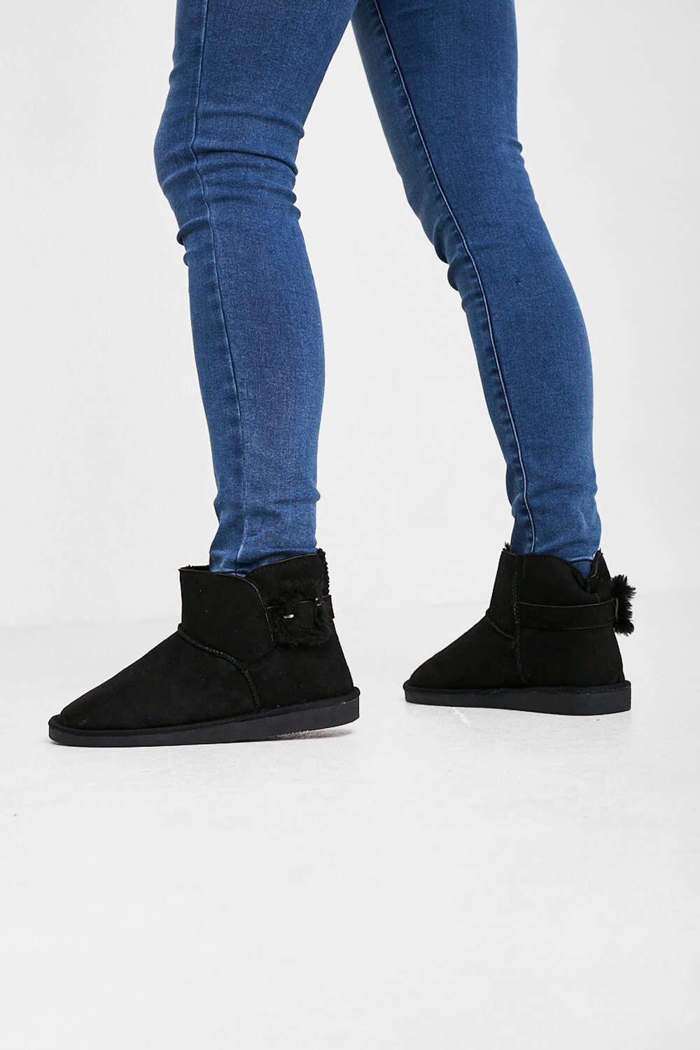 https://www.iclothing.com/media/catalog/product/b/e/becca_faux_suede_ankle_boots_in_black-1_1_1.jpg