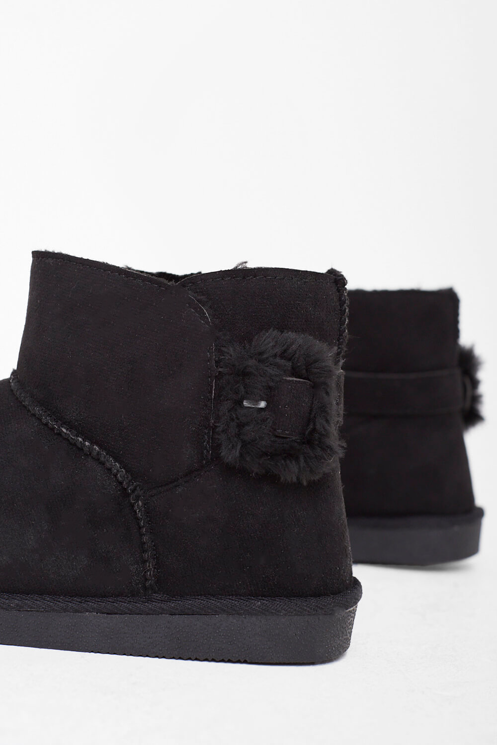 https://www.iclothing.com/media/catalog/product/b/e/becca_faux_suede_ankle_boots_in_black-3.jpg