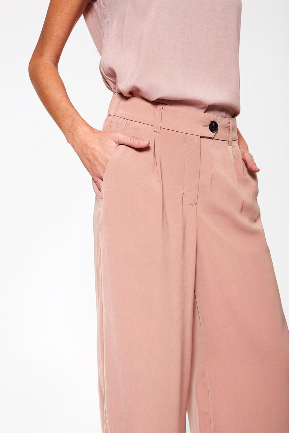 https://www.iclothing.com/media/catalog/product/b/e/bella_wide_leg_trousers_in_natural-3.jpg