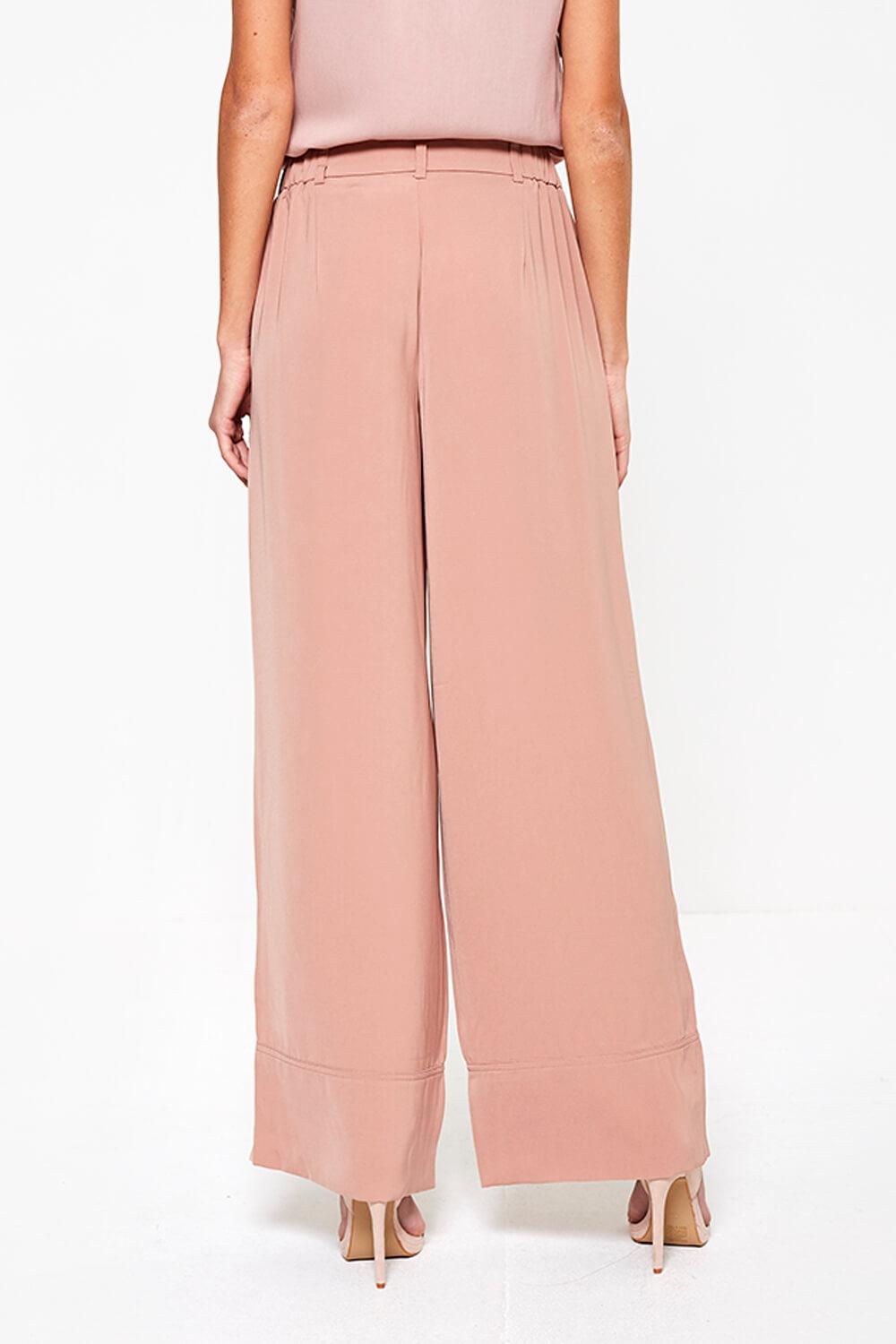 https://www.iclothing.com/media/catalog/product/b/e/bella_wide_leg_trousers_in_natural-4.jpg