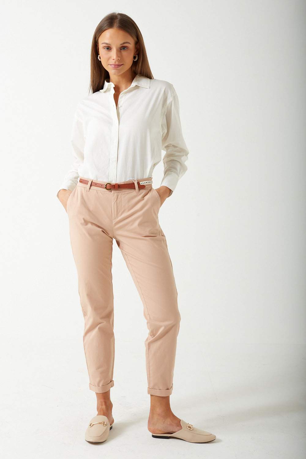 https://www.iclothing.com/media/catalog/product/b/i/biana_chino_trousers_in_tan-3.jpg