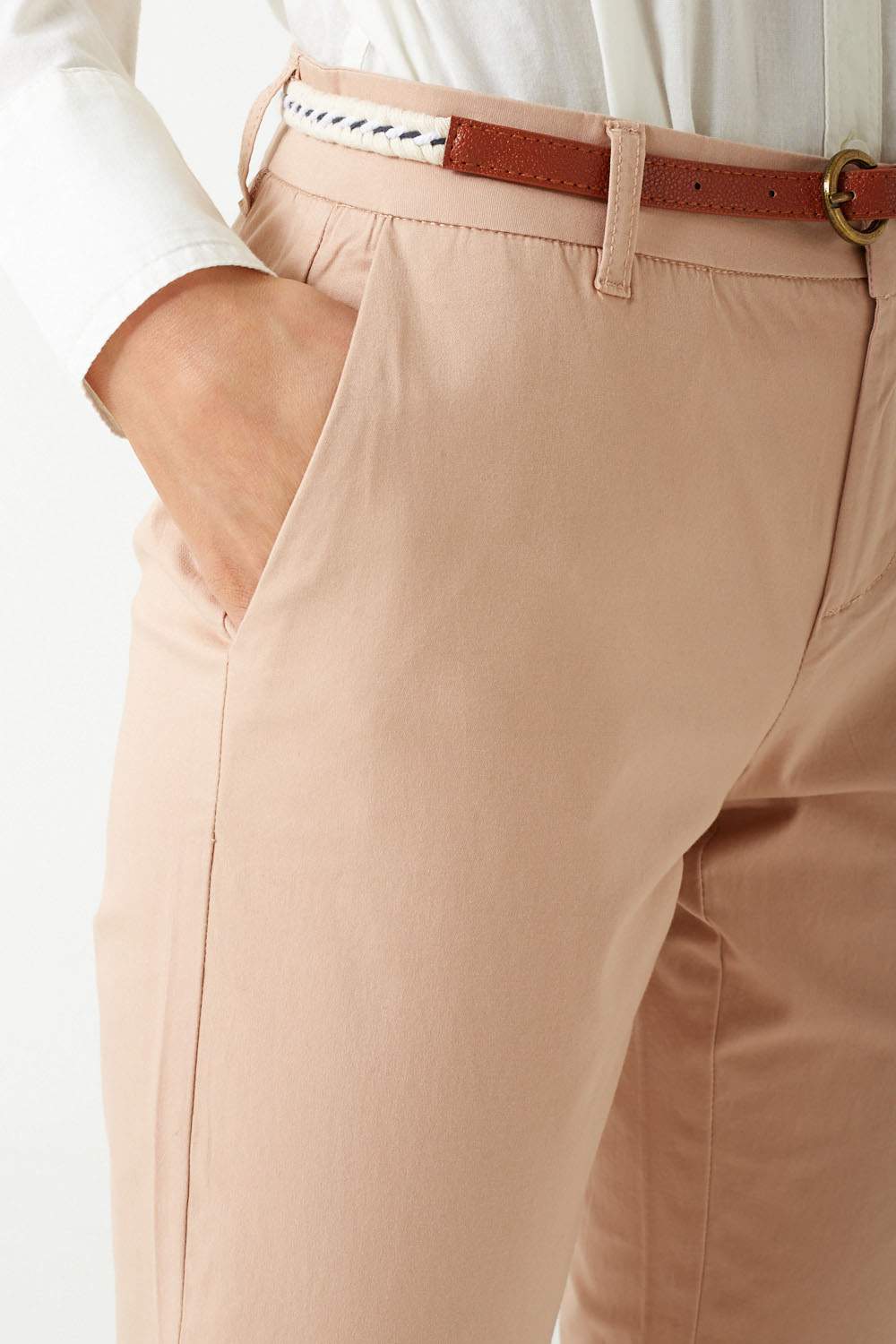 https://www.iclothing.com/media/catalog/product/b/i/biana_chino_trousers_in_tan-4.jpg