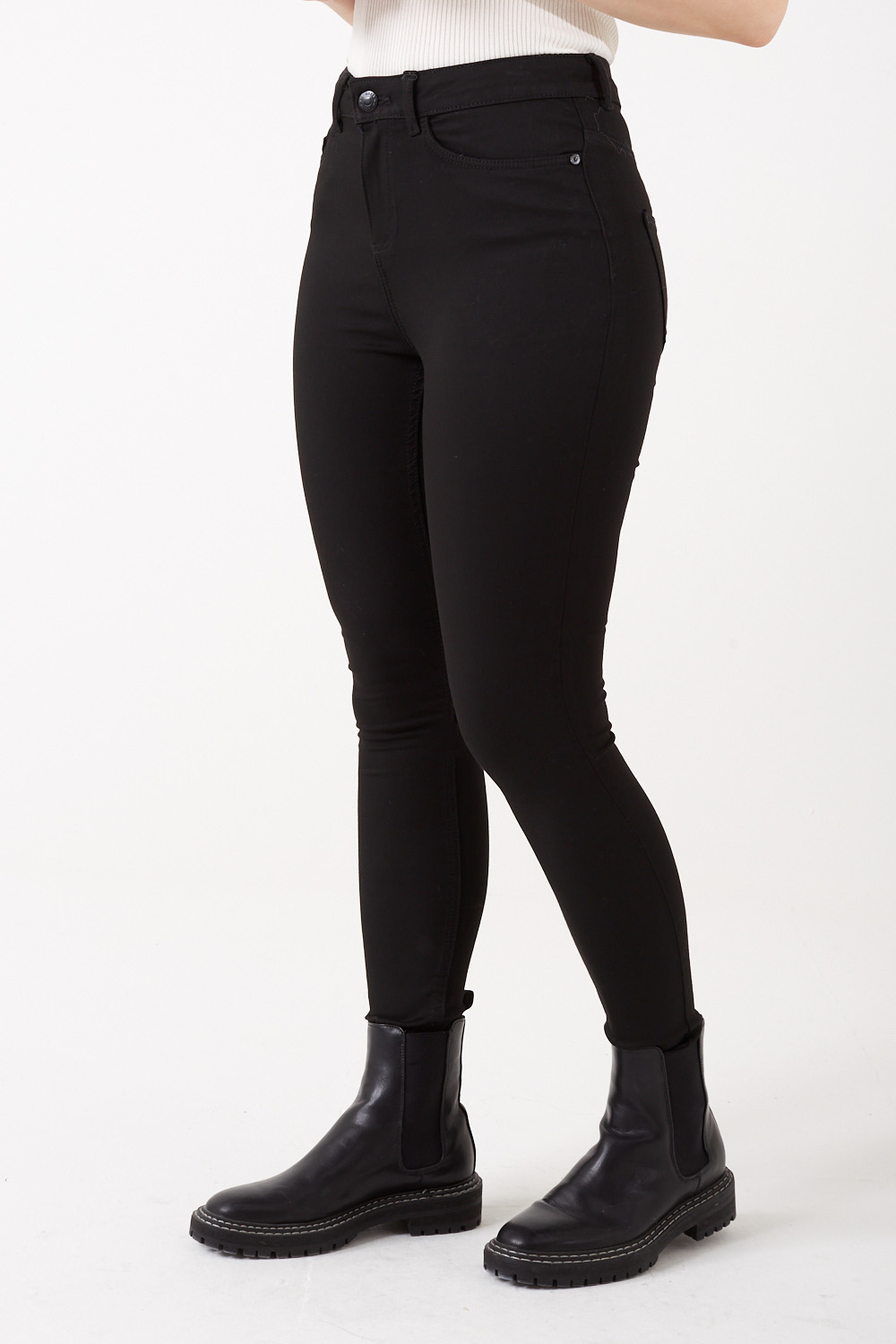 https://www.iclothing.com/media/catalog/product/c/a/callie_high_waist_shape_jeans_in_black-1.jpg