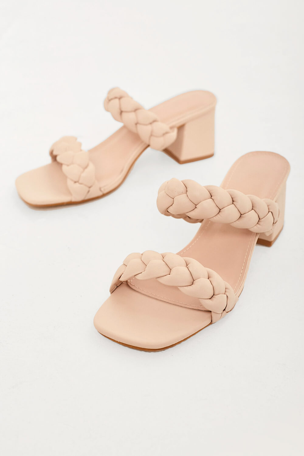 https://www.iclothing.com/media/catalog/product/c/a/caoimhe_plaited_mule_heels_in_nude-1.jpg