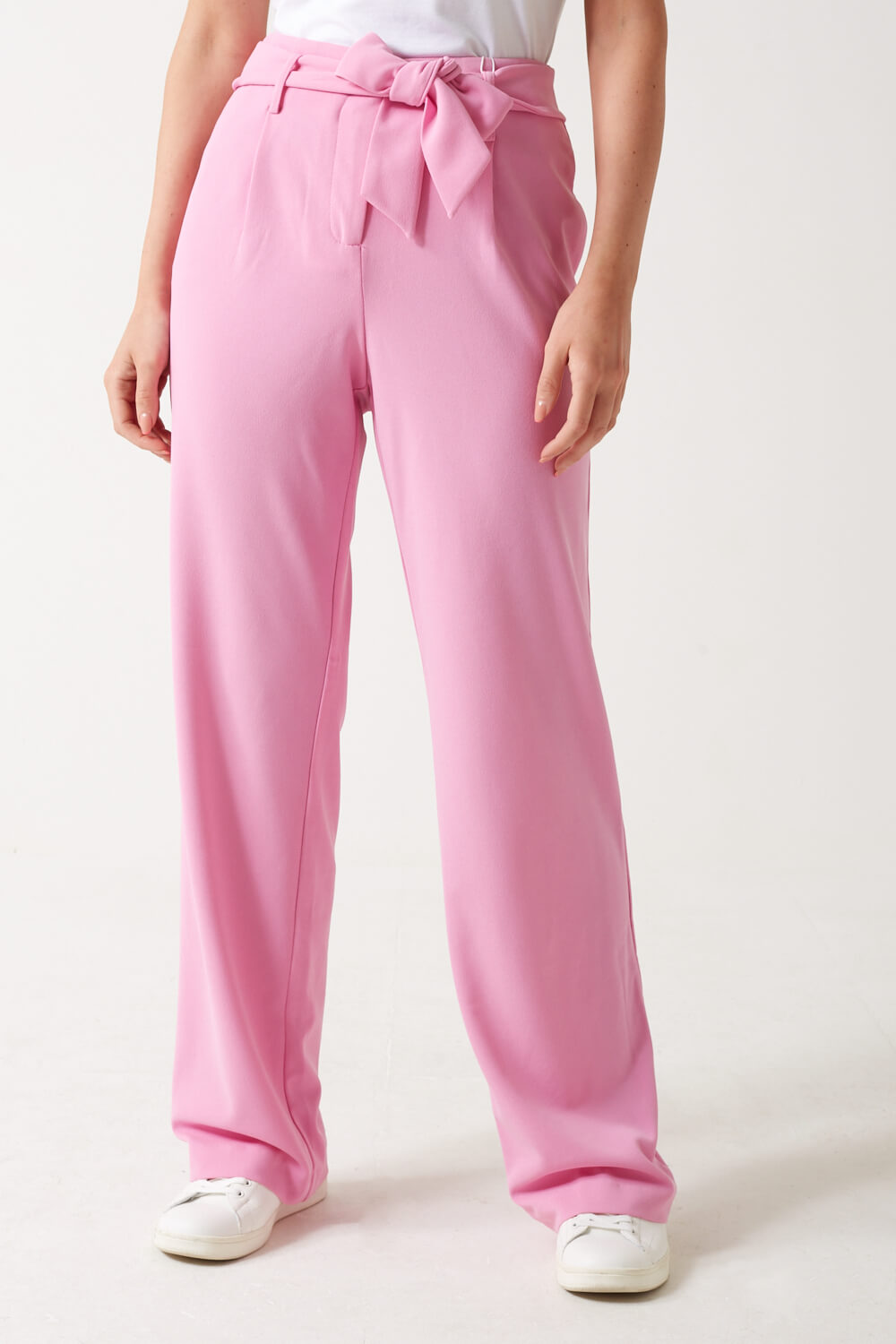 https://www.iclothing.com/media/catalog/product/c/a/carolina_high_waisted_wide_leg_trousers_in_pink-1.jpg