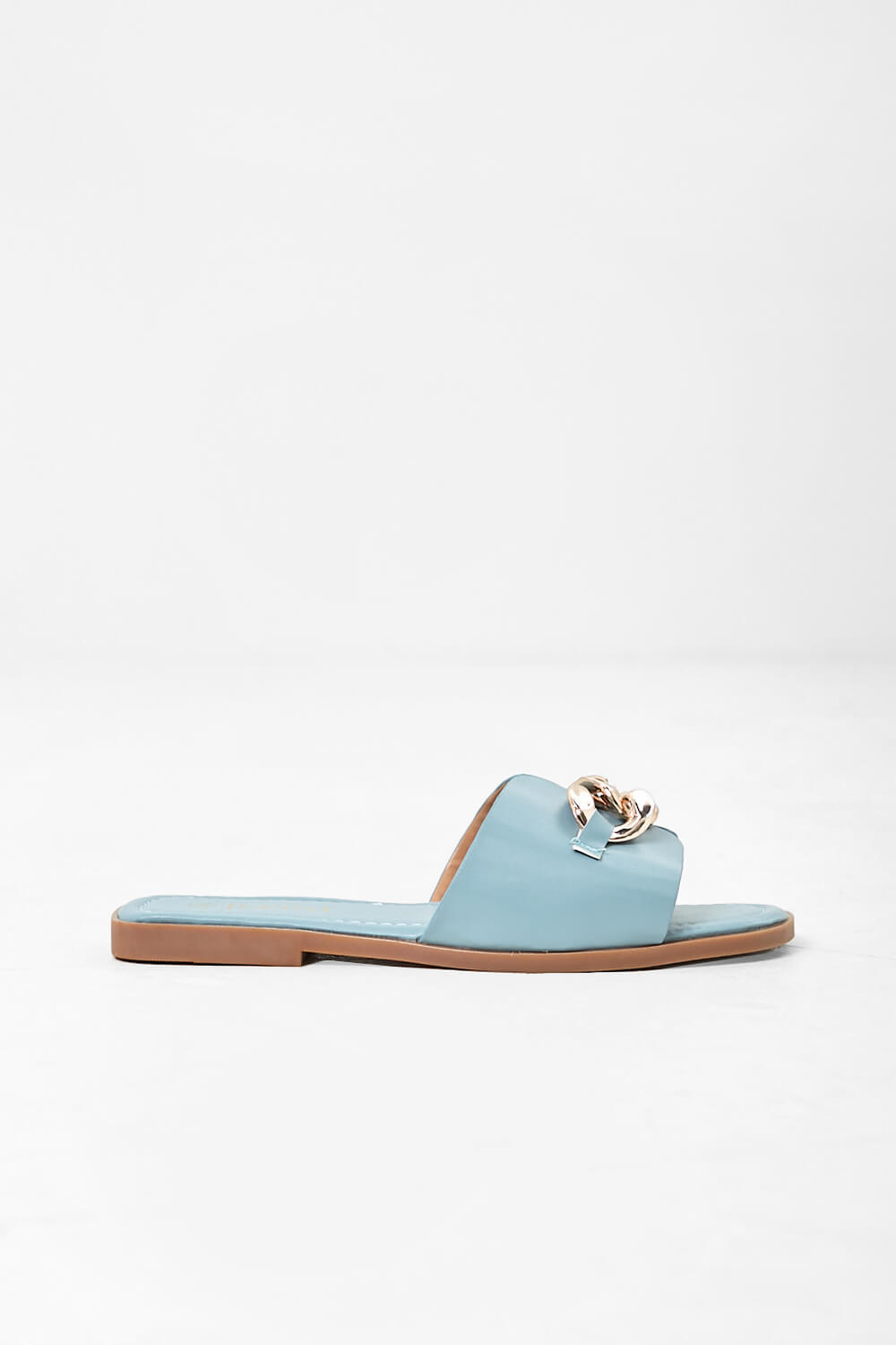 https://www.iclothing.com/media/catalog/product/c/h/chain_slider_sandals_in_blue-1.jpg