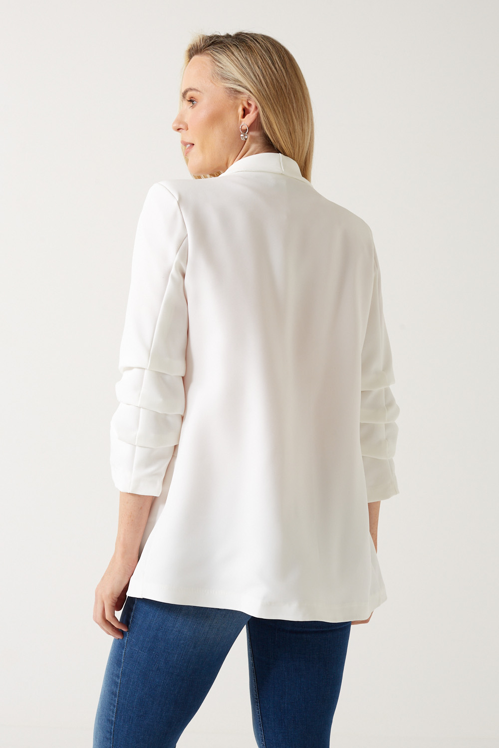 https://www.iclothing.com/media/catalog/product/c/h/chantel_ruched_sleeve_blazer_in_white-2.jpg