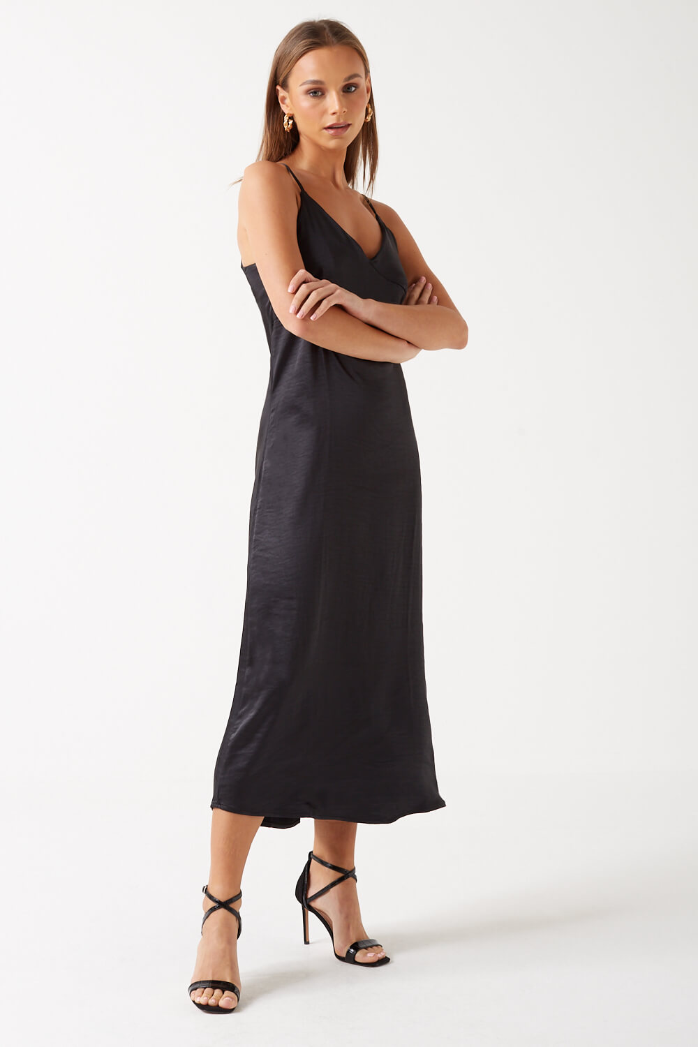 https://www.iclothing.com/media/catalog/product/c/o/cosmo_slip_midi_dress_in_black-3.jpg