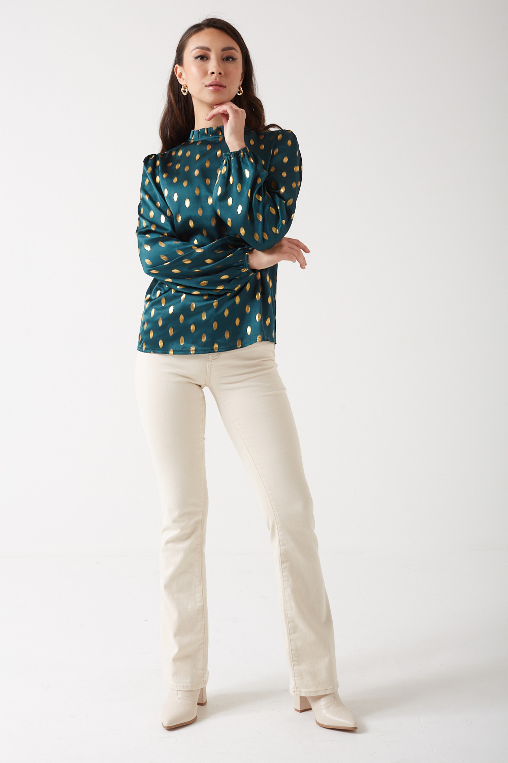 https://www.iclothing.com/media/catalog/product/c/r/cressida_foil_spot_print_high_neck_blouse_in_green-2.jpg