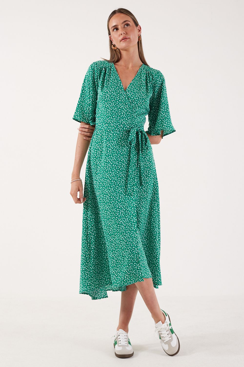 https://www.iclothing.com/media/catalog/product/d/1/d167621-green-210.jpg