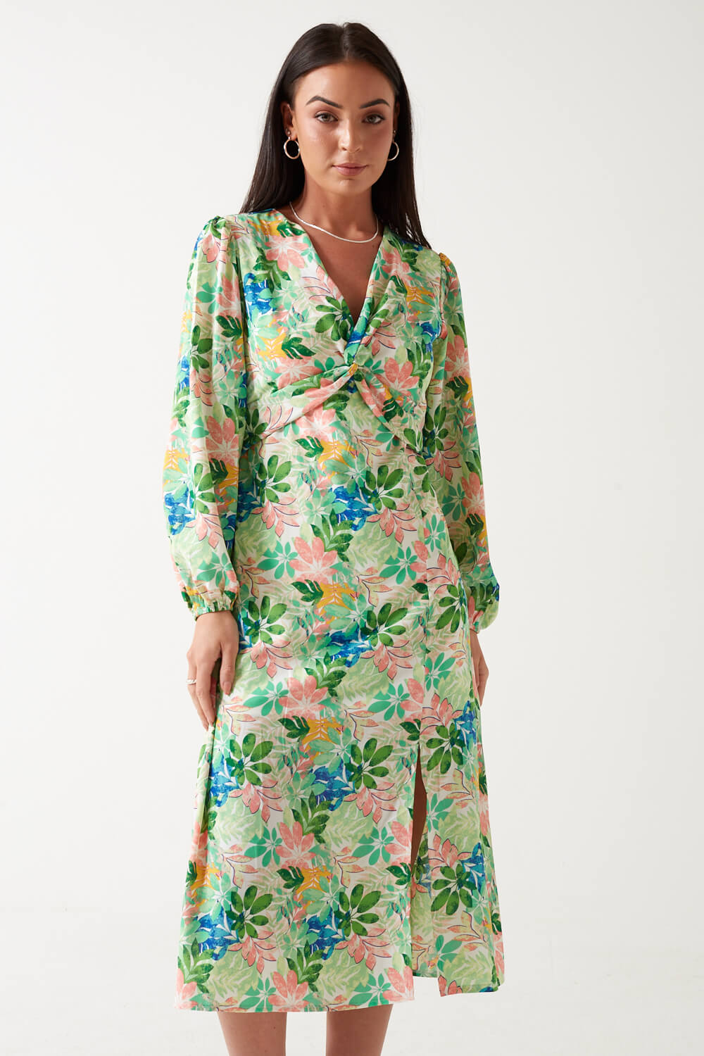 https://www.iclothing.com/media/catalog/product/d/a/danni_floral_print_midi_dress_in_green-1a.jpg