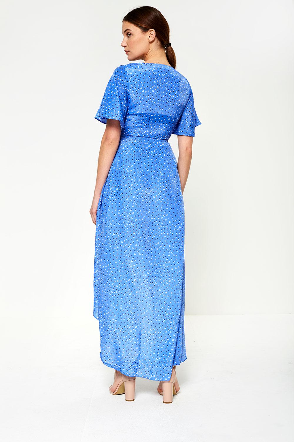 https://www.iclothing.com/media/catalog/product/d/a/darcy_midi_dress_in_light_blue-1.jpg