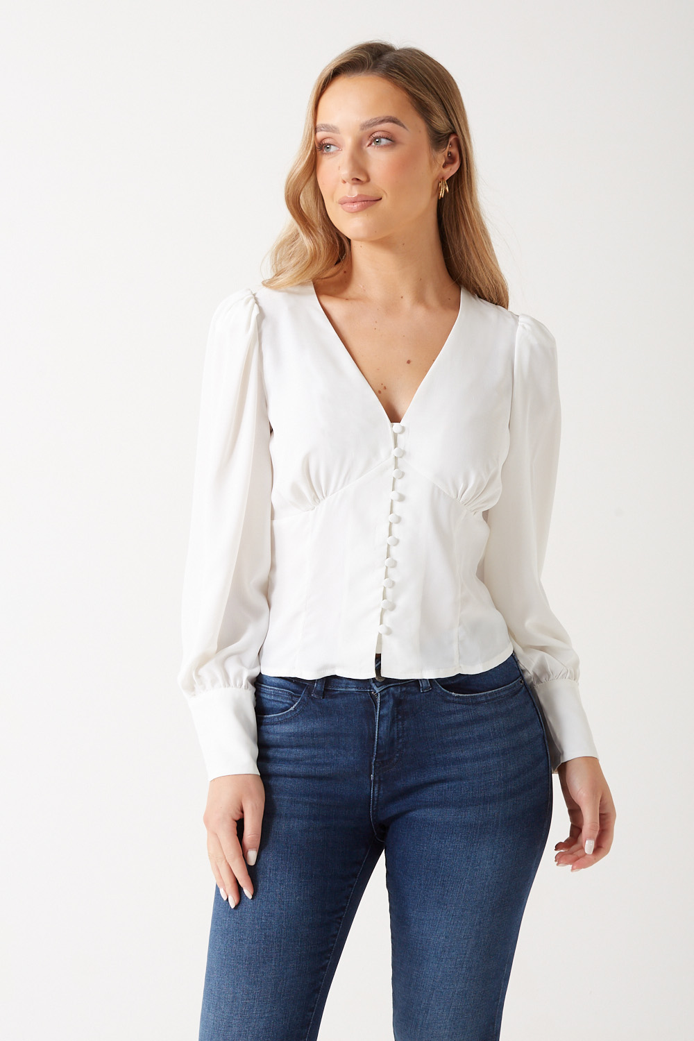 https://www.iclothing.com/media/catalog/product/e/r/erina_puff_sleeve_blouse_in_white-1.jpg