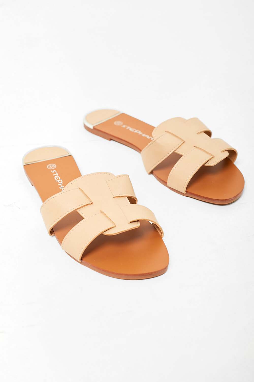 https://www.iclothing.com/media/catalog/product/f/e/felix_slider_sandals_in_beige-2.jpg