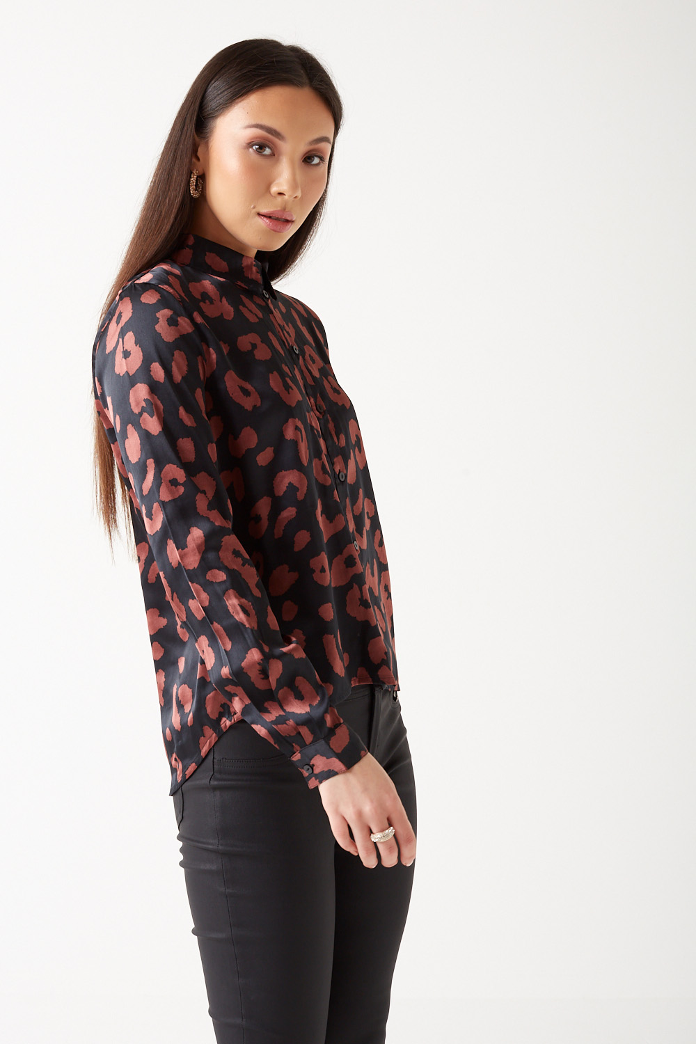 https://www.iclothing.com/media/catalog/product/f/i/fifi_leopard_print_shirt_top_in_brown-5.jpg