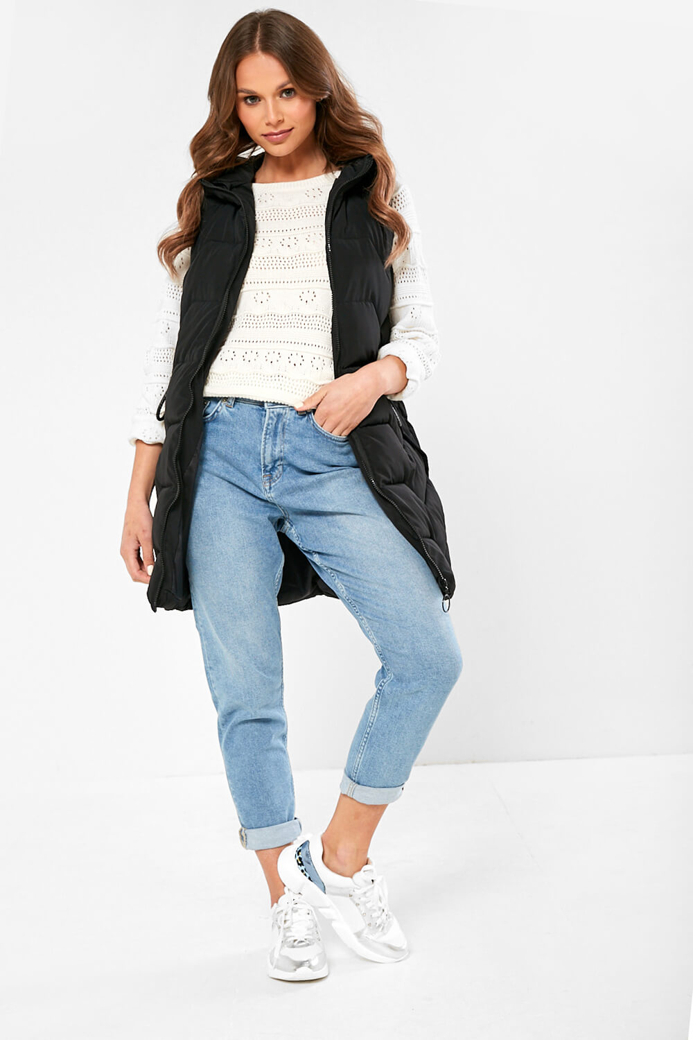 https://www.iclothing.com/media/catalog/product/f/i/fitted_gilet_in_black-1.jpg
