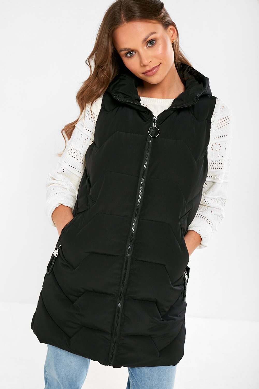 https://www.iclothing.com/media/catalog/product/f/i/fitted_gilet_in_black-4.jpg
