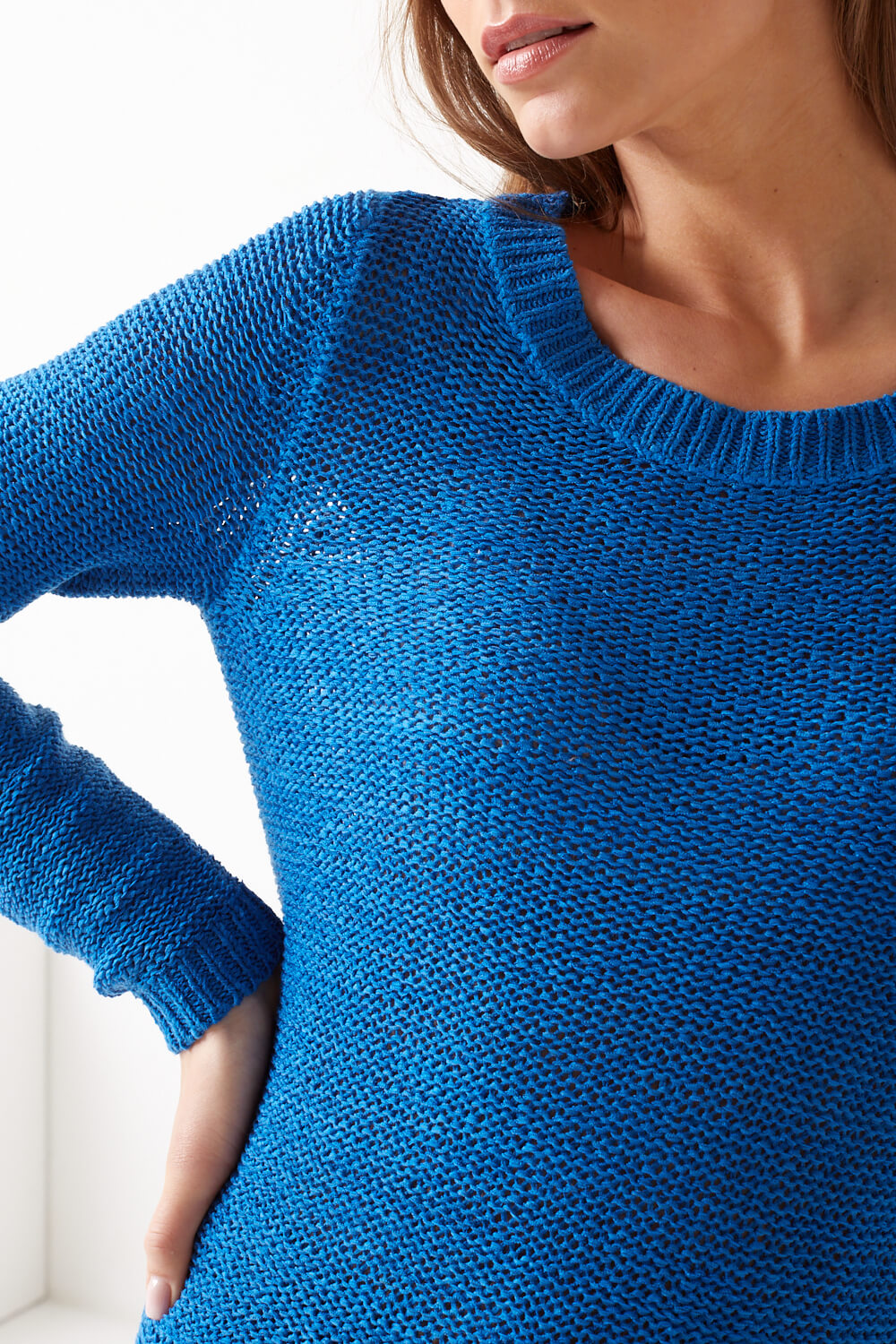 https://www.iclothing.com/media/catalog/product/g/e/geena_knit_pullover_in_blue-2.jpg