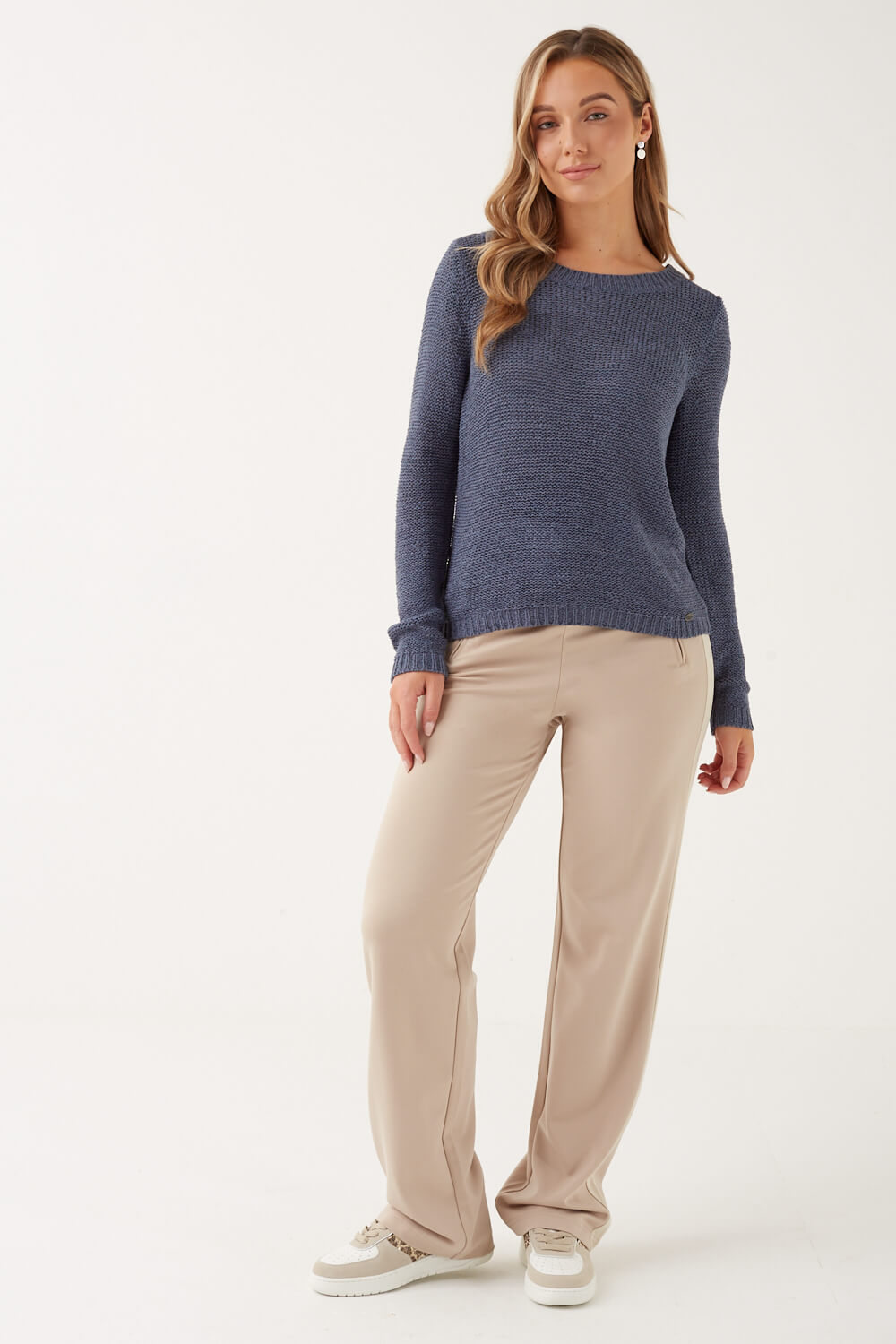 https://www.iclothing.com/media/catalog/product/g/e/geena_knit_pullover_in_dusty_blue-3a.jpg