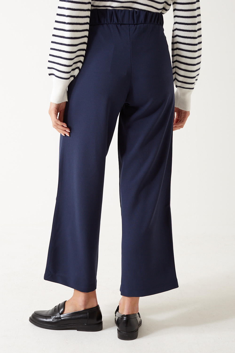 https://www.iclothing.com/media/catalog/product/g/e/geggo_button_waist_trousers_in_navy-2.jpg