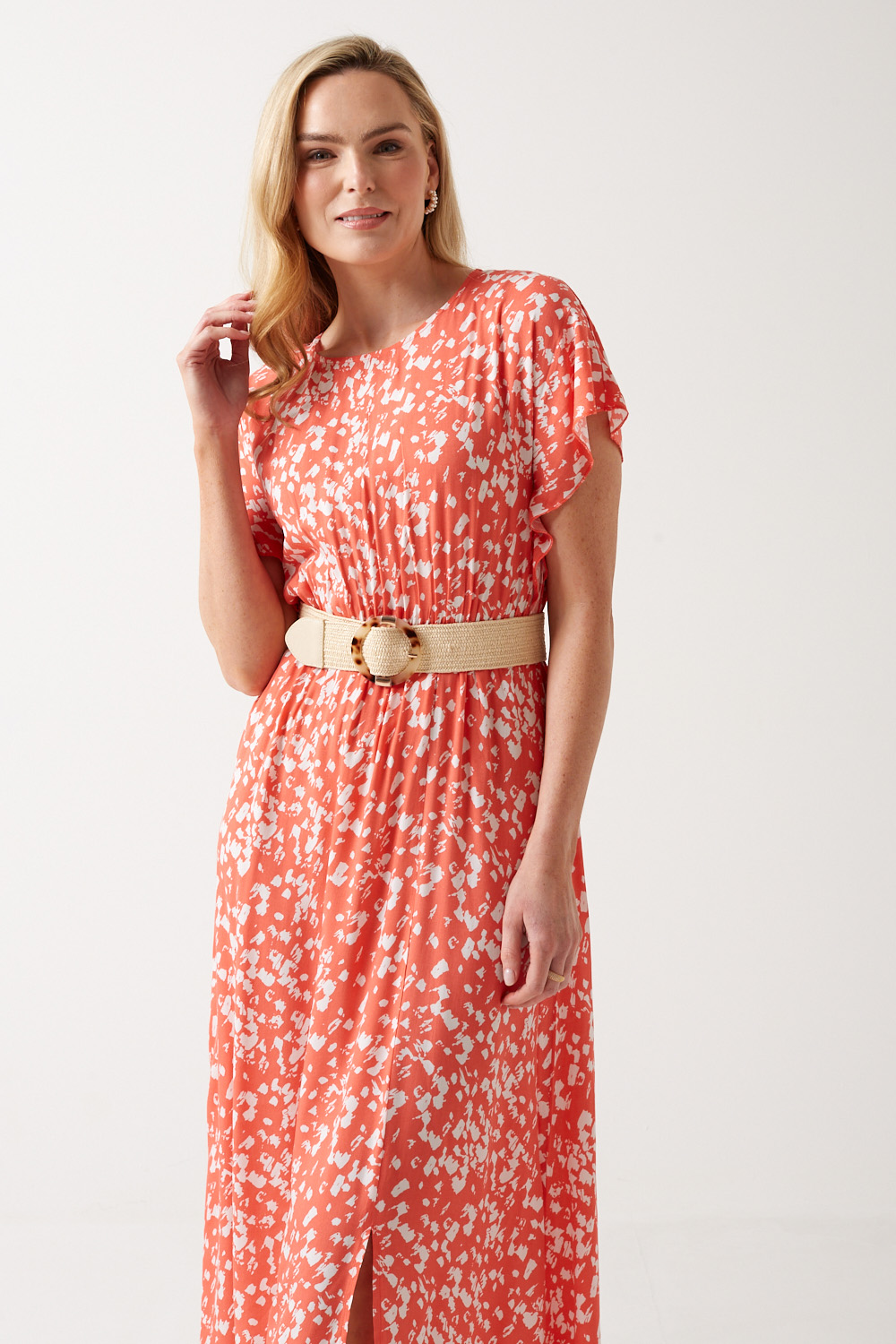 https://www.iclothing.com/media/catalog/product/g/e/georgia_printed_midi_dress_in_coral-7.jpg