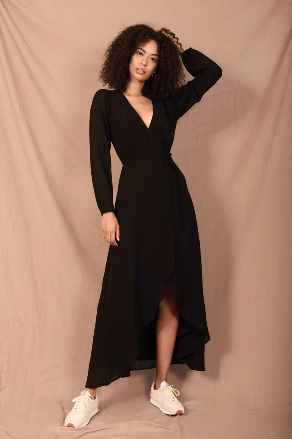 https://www.iclothing.com/media/catalog/product/j/a/jaggermaxidressinblack_800x.jpg